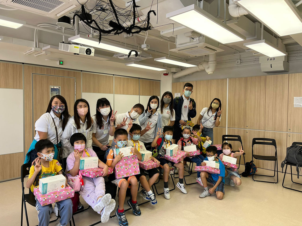 与耀能共同舉辦「童」遊香港樂高探索中心活動